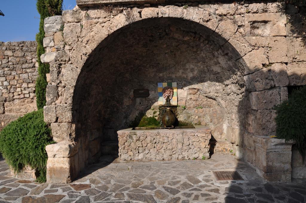 Le Logis Du Guetteur Les Arcs-sur-Argens Exterior foto